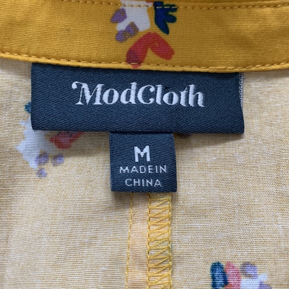 ModCloth Yellow Daytime Dynamo Button Up Floral Button-Down - Picture 3 of 9